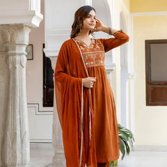 EthniFlair Ethnic Motifs Embroidered Pleated Aari Work Kurta Set