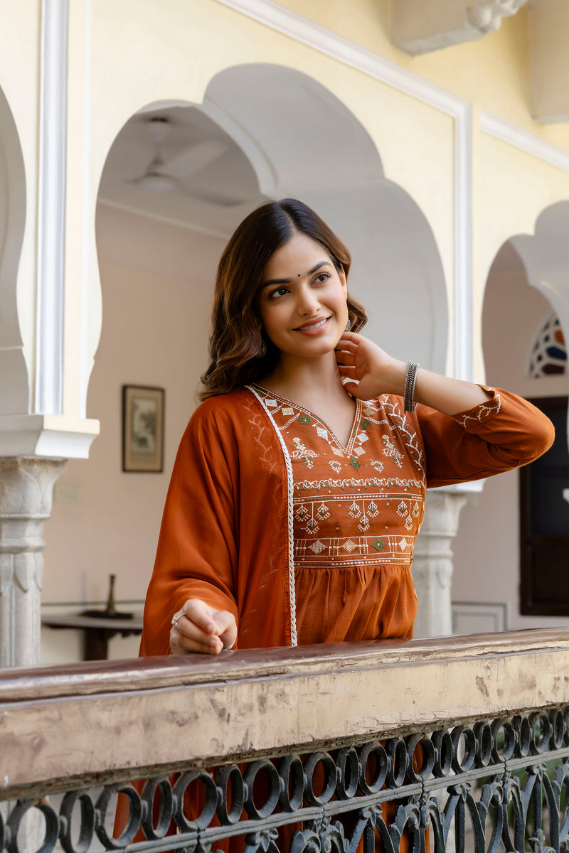 EthniFlair Ethnic Motifs Embroidered Pleated Aari Work Kurta Set