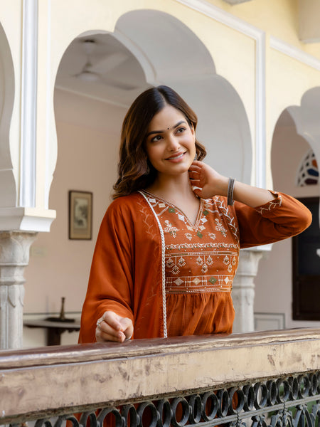 EthniFlair Ethnic Motifs Embroidered Pleated Aari Work Kurta Set