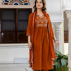 EthniFlair Ethnic Motifs Embroidered Pleated Aari Work Kurta Set