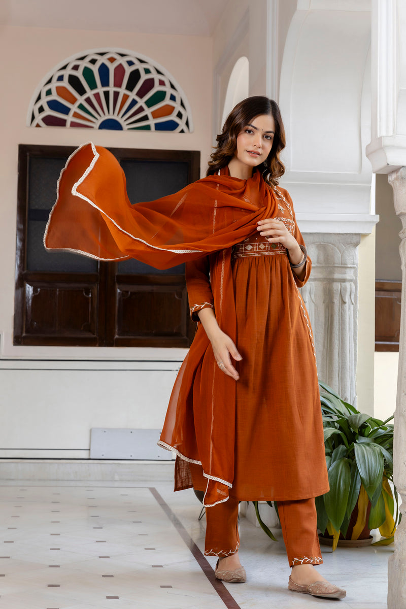 EthniFlair Ethnic Motifs Embroidered Pleated Aari Work Kurta Set