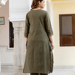 EthniFlair Ethnic Motifs Embroidered Pleated Aari Work Kurta Set