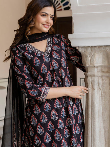 EthniFlair Floral Printed V-Neck A-Line Kurta With Trousers & Dupatta