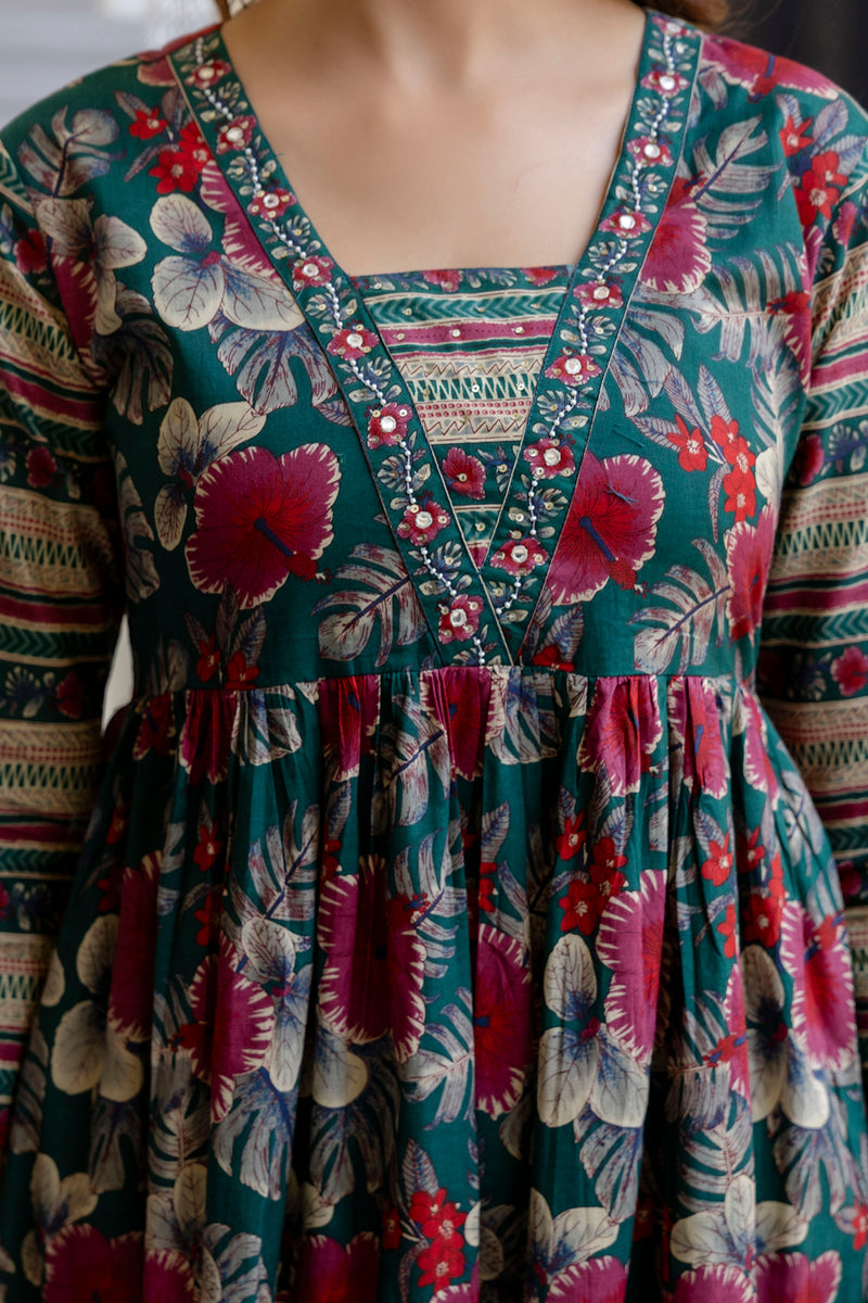 EthniFlair Floral Printed Empire Kurta with Trousers & Dupatta