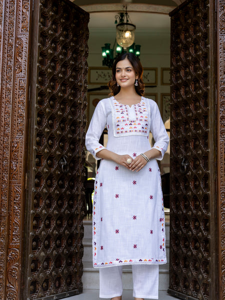 EthniFlair Embroidered Notch Neck Straight Kurta With Trousers & Dupatta