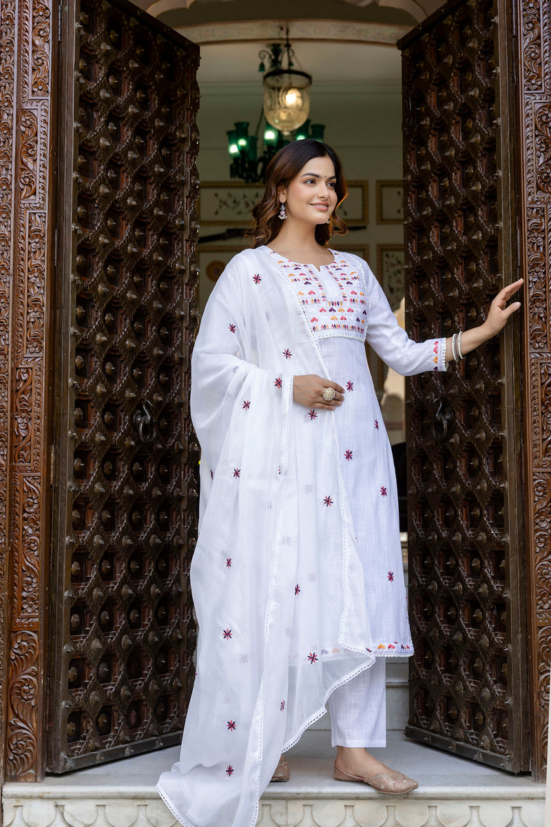 EthniFlair Embroidered Notch Neck Straight Kurta With Trousers & Dupatta