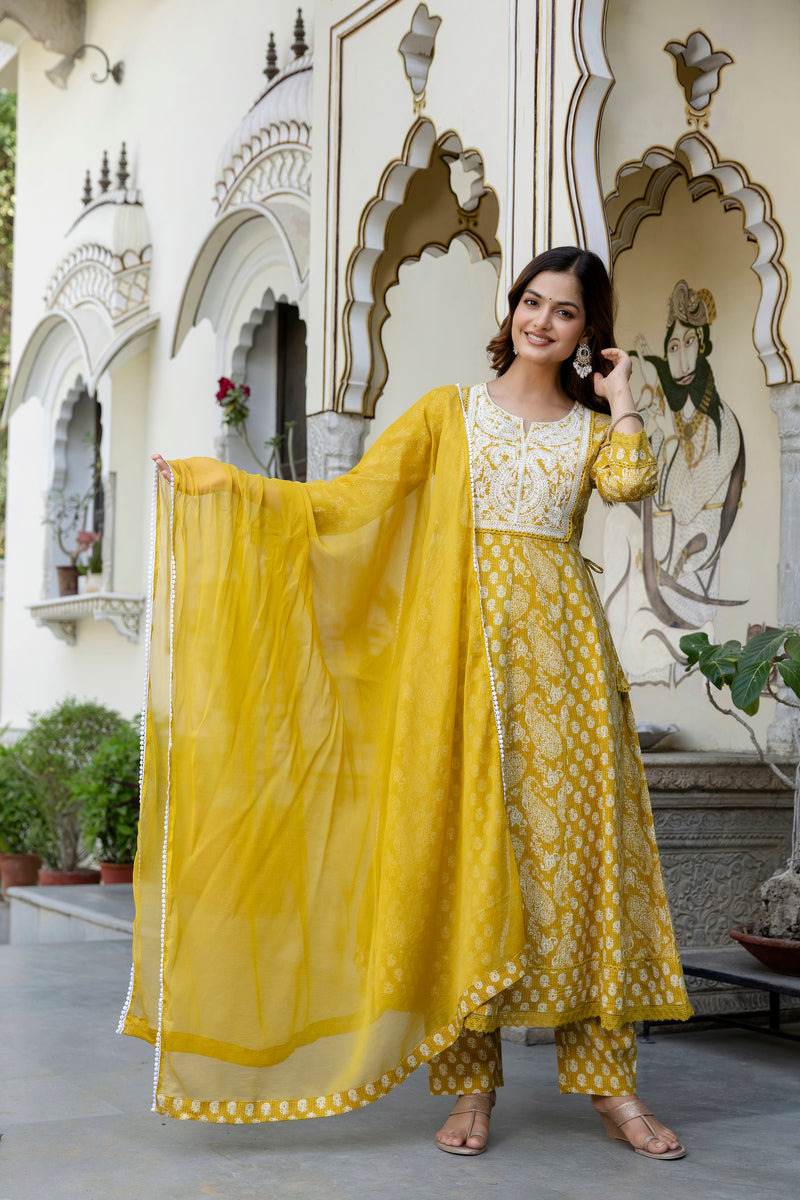 EthniFlair Floral Printed Notch Neck Anarkali Kurta & Trousers With Dupatta
