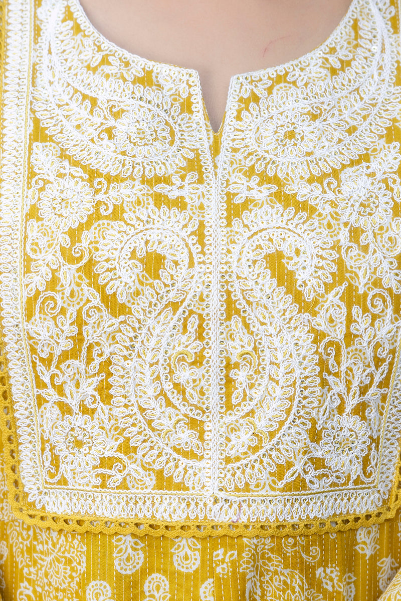 EthniFlair Floral Printed Notch Neck Anarkali Kurta & Trousers With Dupatta