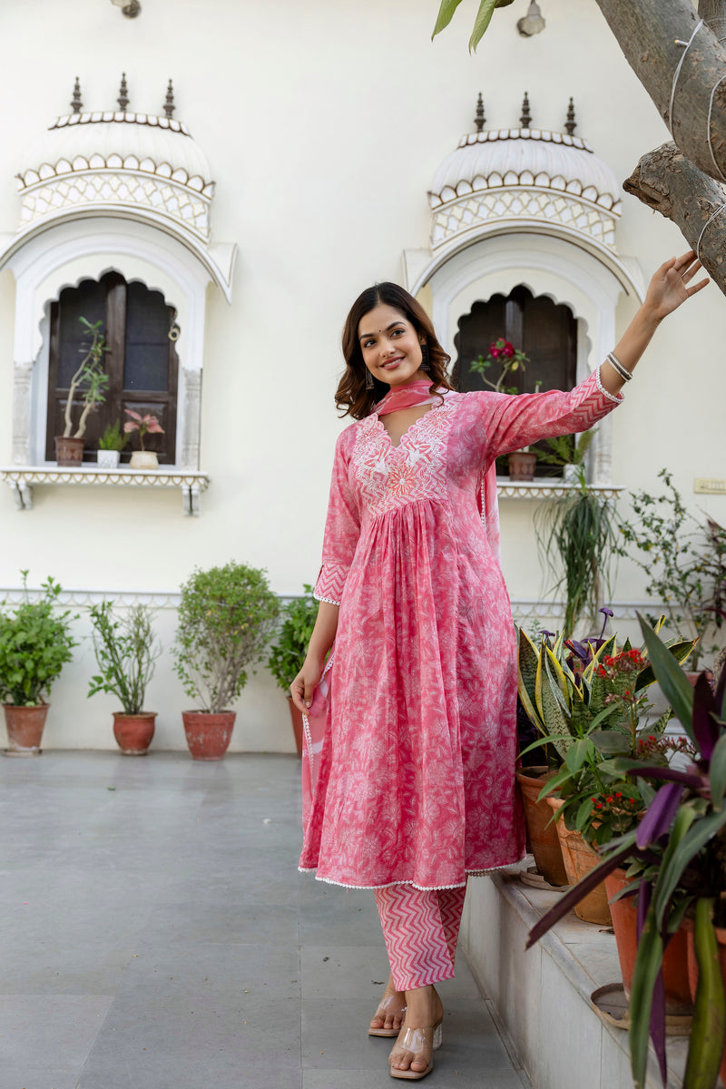 EthniFlair Floral Embroidered Kurta with Pyjama & Dupatta