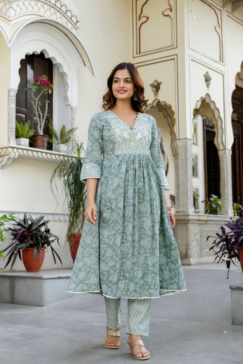 EthniFlair Floral Embroidered Kurta with Pyjama & Dupatta