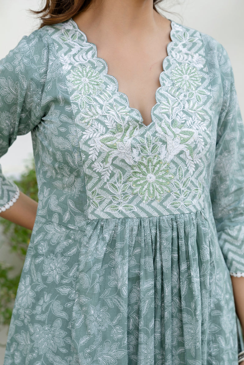 EthniFlair Floral Embroidered Kurta with Pyjama & Dupatta