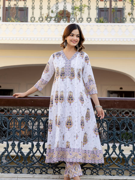 EthniFlair Floral Printed V Neck Anarkali Kurta & Trousers With Dupatta