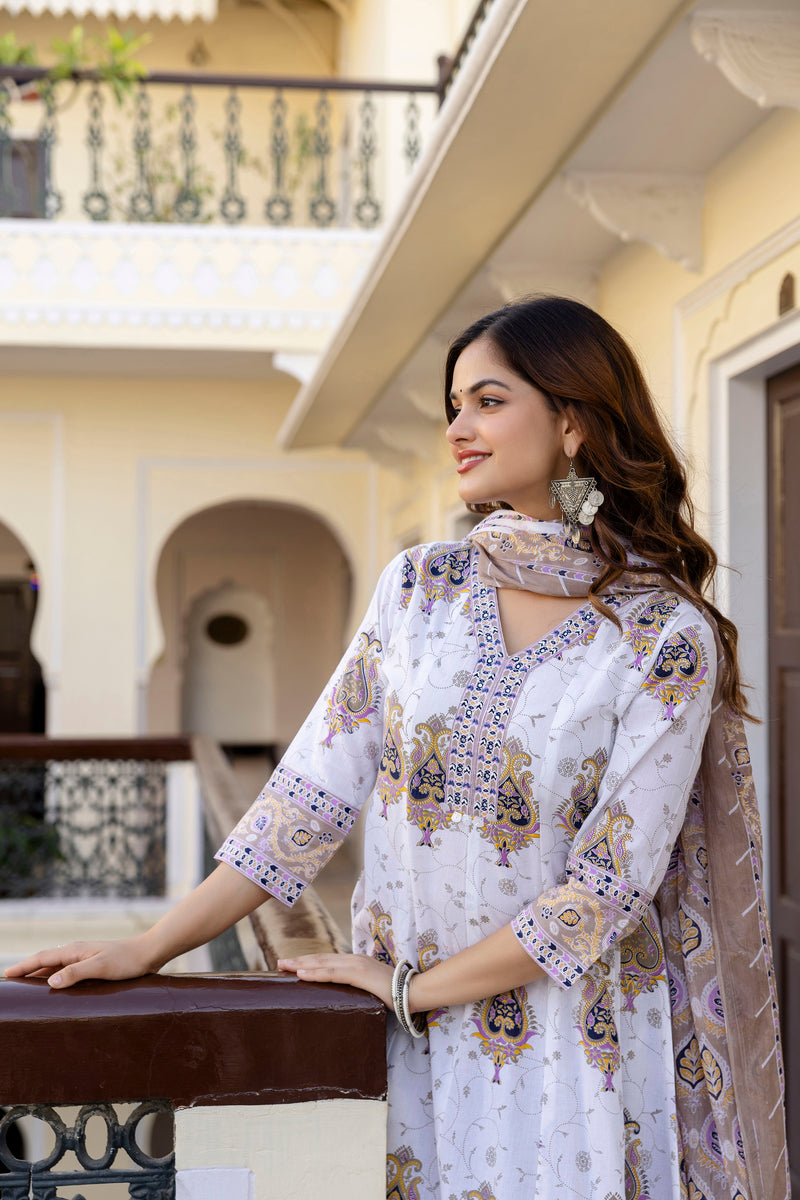 EthniFlair Floral Printed V Neck Anarkali Kurta & Trousers With Dupatta