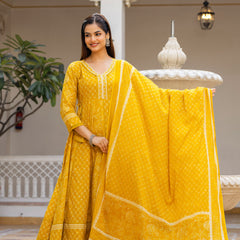 EthniFlair Women Floral Printed Panelled Sequinned Pure Cotton Kurta with Trousers & With Dupatta