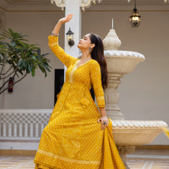 EthniFlair Women Floral Printed Panelled Sequinned Pure Cotton Kurta with Trousers & With Dupatta