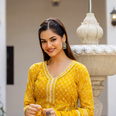 EthniFlair Women Floral Printed Panelled Sequinned Pure Cotton Kurta with Trousers & With Dupatta