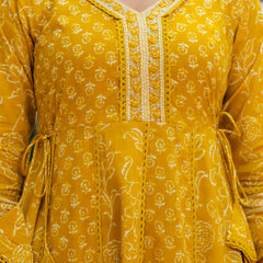 EthniFlair Women Floral Printed Panelled Sequinned Pure Cotton Kurta with Trousers & With Dupatta