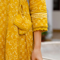 EthniFlair Women Floral Printed Panelled Sequinned Pure Cotton Kurta with Trousers & With Dupatta