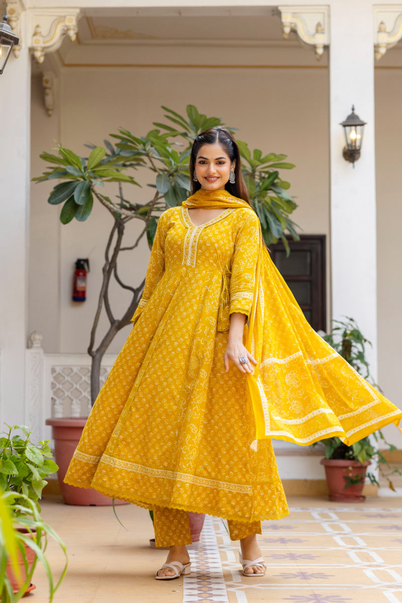 EthniFlair Women Floral Printed Panelled Sequinned Pure Cotton Kurta with Trousers & With Dupatta