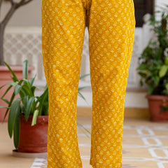 EthniFlair Women Floral Printed Panelled Sequinned Pure Cotton Kurta with Trousers & With Dupatta