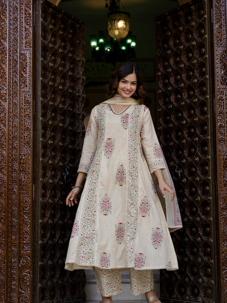 EthniFlair Floral Printed V-Neck A-Line Kurta With Trousers & Dupatta