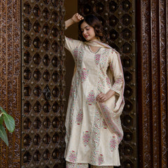 EthniFlair Floral Printed V-Neck A-Line Kurta With Trousers & Dupatta