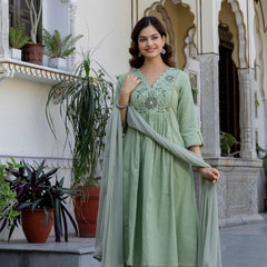 EthniFlair Yoke Design V-Neck Pleated Kurta With Trousers & Dupatta
