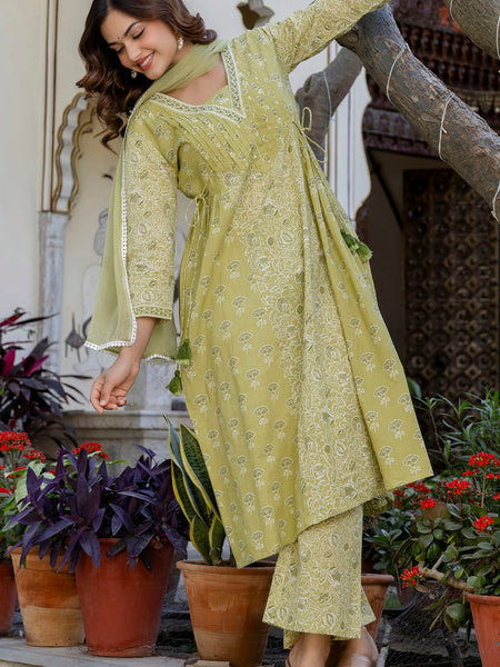 EthniFlair Floral Printed Kurta with Palazzos & Dupatta
