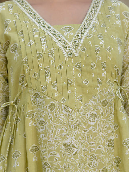 EthniFlair Floral Printed Kurta with Palazzos & Dupatta