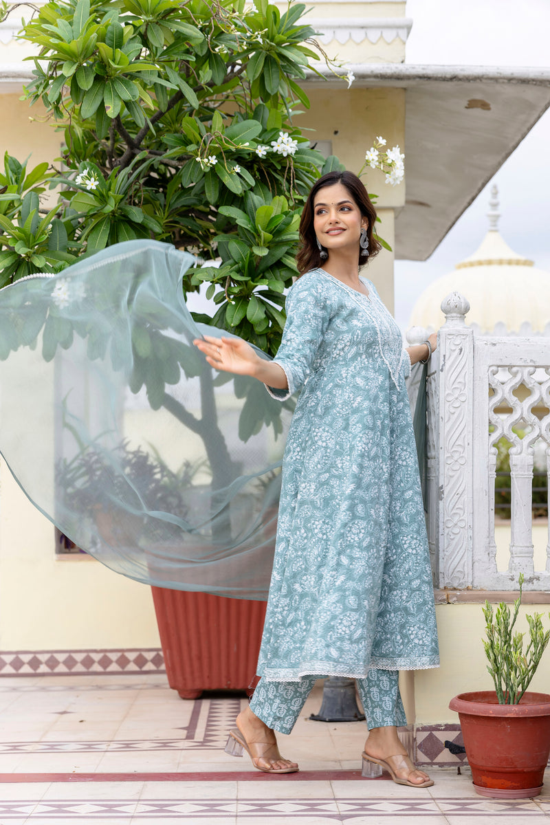 EthniFlair Floral Printed Anarkali Kurta with Trousers & Dupatta