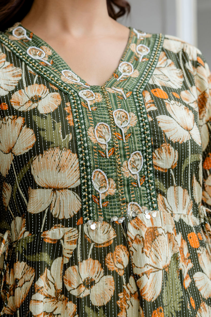 EthniFlair Floral Printed V-Neck A-Line Kurta & Trousers With Dupatta