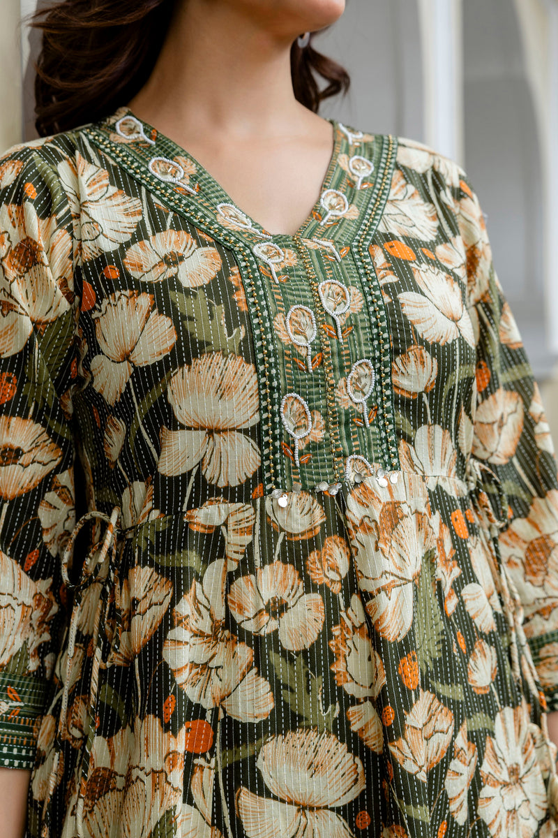 EthniFlair Floral Printed V-Neck A-Line Kurta & Trousers With Dupatta