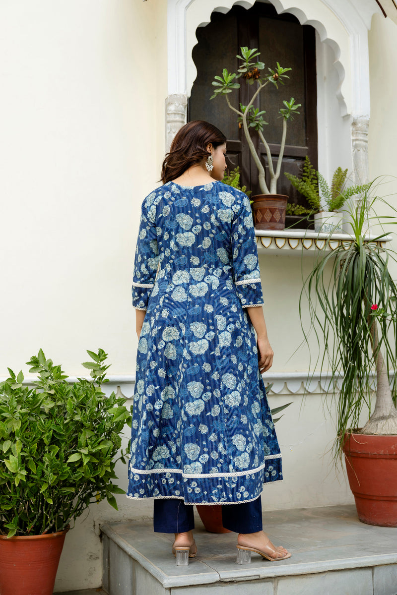 EthniFlair Floral Printed V-Neck Anarkali Kurta With Pyjamas & Dupatta