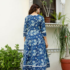 EthniFlair Floral Printed V-Neck Anarkali Kurta With Pyjamas & Dupatta