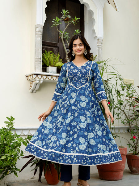EthniFlair Floral Printed V-Neck Anarkali Kurta With Pyjamas & Dupatta