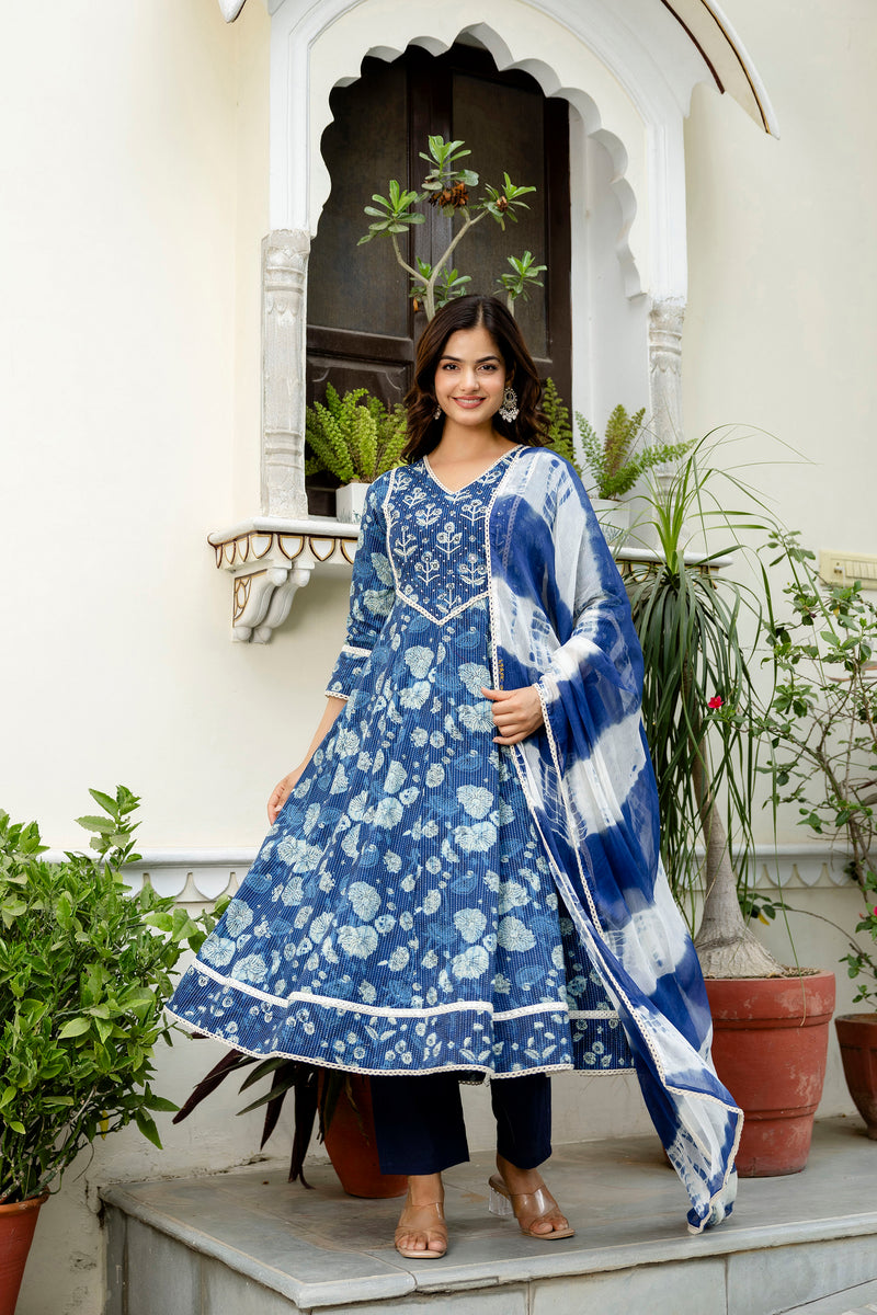 EthniFlair Floral Printed V-Neck Anarkali Kurta With Pyjamas & Dupatta