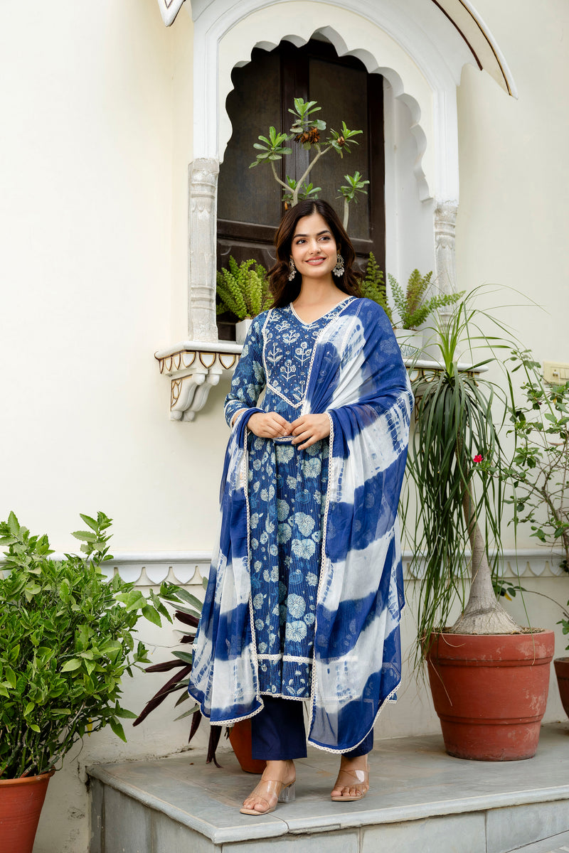 EthniFlair Floral Printed V-Neck Anarkali Kurta With Pyjamas & Dupatta