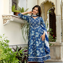 EthniFlair Floral Printed V-Neck Anarkali Kurta With Pyjamas & Dupatta