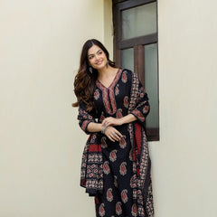 EthniFlair Women Cotton Yoke detail Straight Kurta Pant Dupatta Set