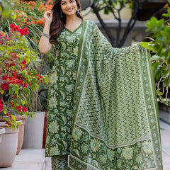 EthniFlair Women Cotton Lace Motifs Sleeveless Straight Kurta Pant Dupatta Set