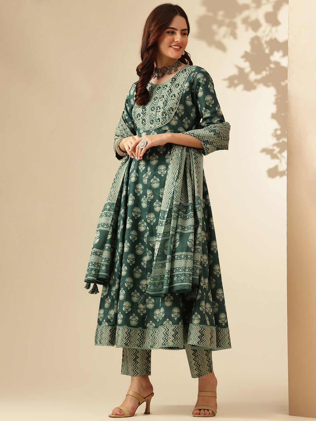 EthniFlair Women Floral Printed Regular Aari Work Pure Cotton Kurta with Trousers & With Dupatta