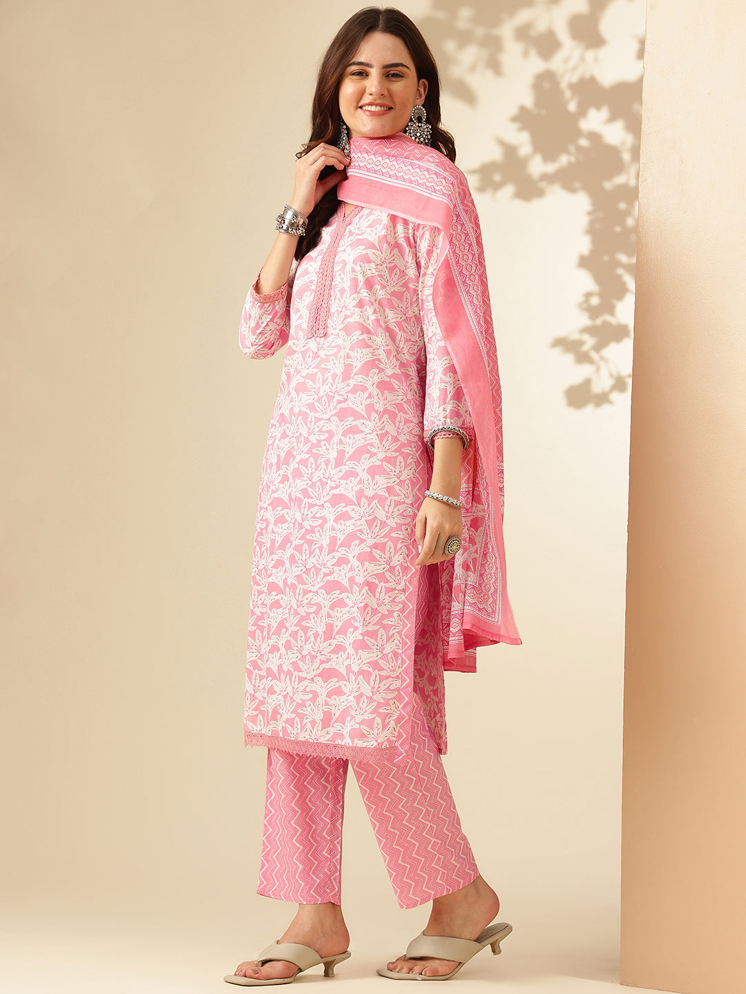 EthniFlair Women Floral Printed Regular Thread Work Pure Cotton Kurta with Trousers & With Dupatta