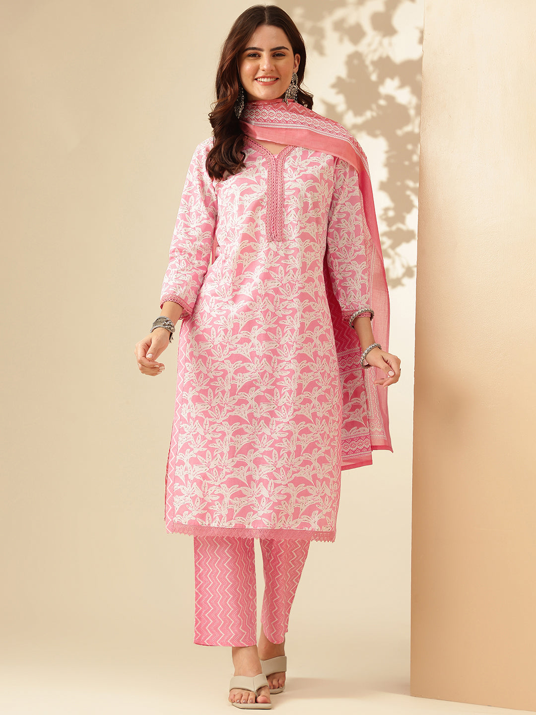 EthniFlair Women Floral Printed Regular Thread Work Pure Cotton Kurta with Trousers & With Dupatta