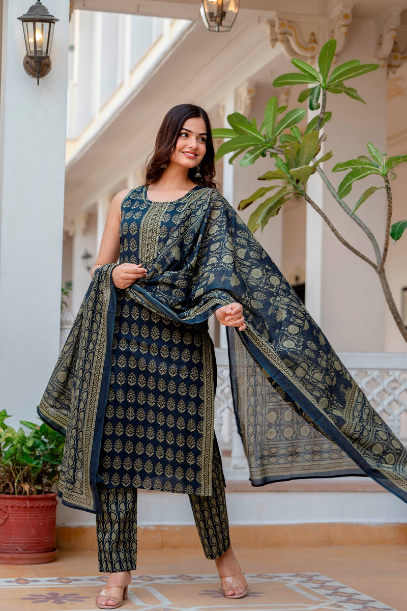 EthniFlair Floral Printed Kurta with Pyjamas & Dupatta