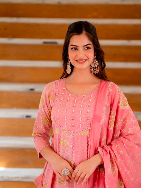 EthniFlair Floral Printed Panelled Aari Work Kurta with Trousers & Dupatta