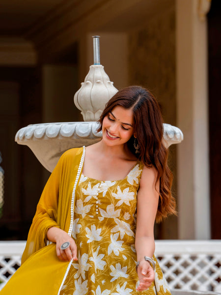 EthniFlair Floral Printed Floral Anarkali Kurta