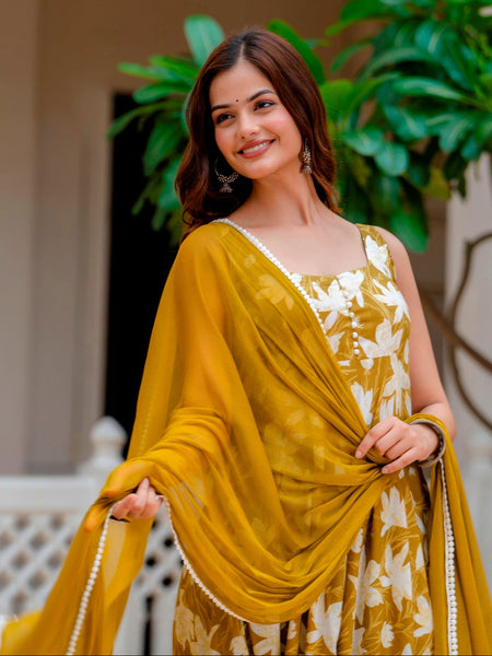 EthniFlair Floral Printed Floral Anarkali Kurta