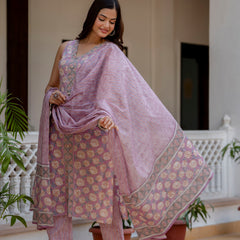 EthniFlair Floral Printed Kurta with Pyjamas & Dupatta