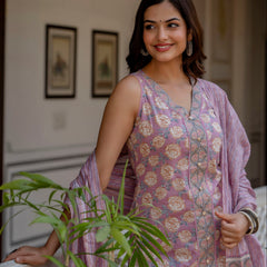 EthniFlair Floral Printed Kurta with Pyjamas & Dupatta
