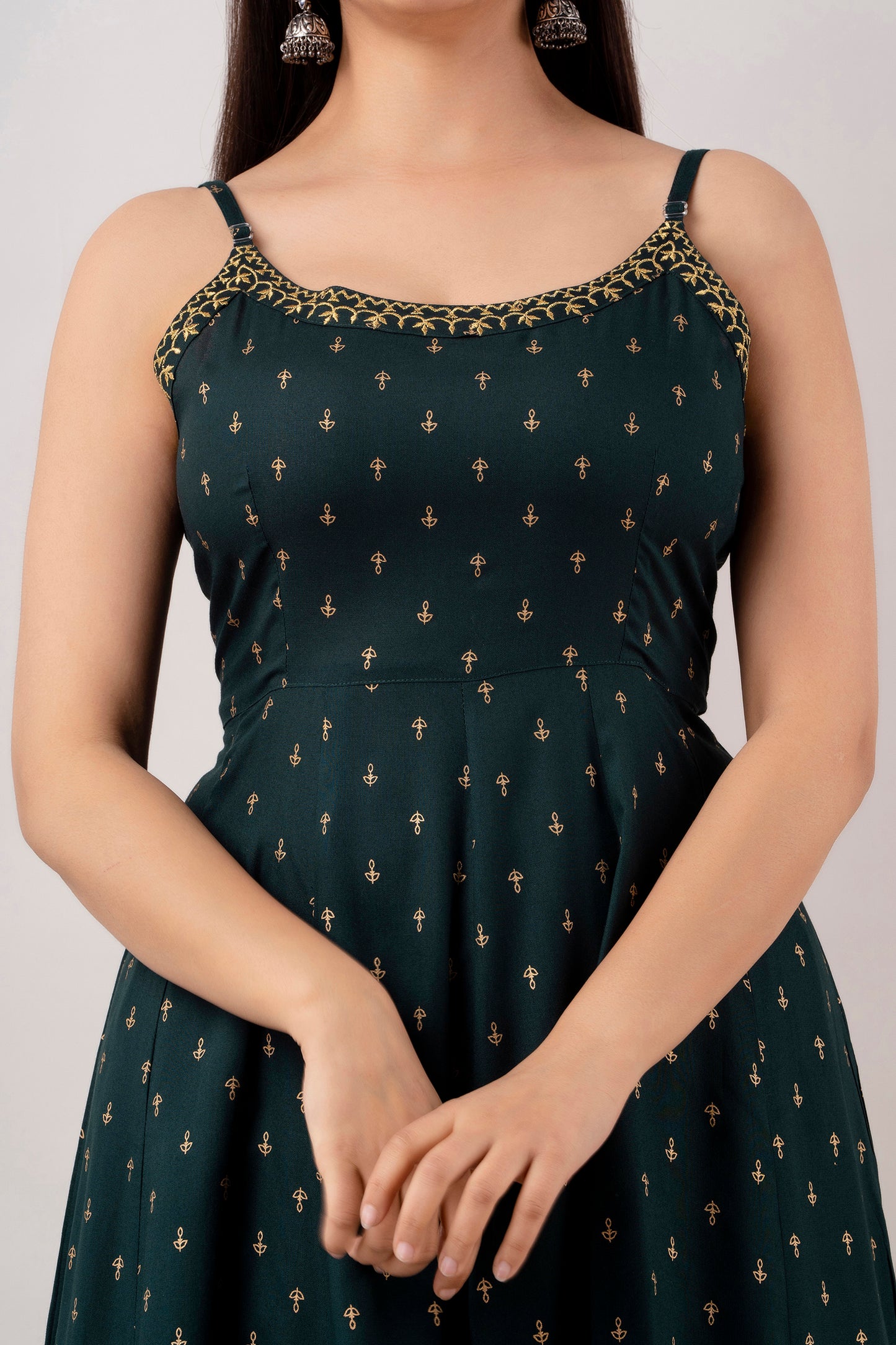 EthniFlair Women Floral Embroidered Kurta With Sharara & Dupatta